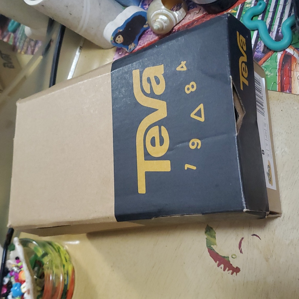 TEVA, T HURRACAINE Blue and Yellow Sandals - Picture 13 of 13